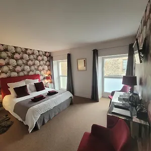Le Patio Bed & Breakfast